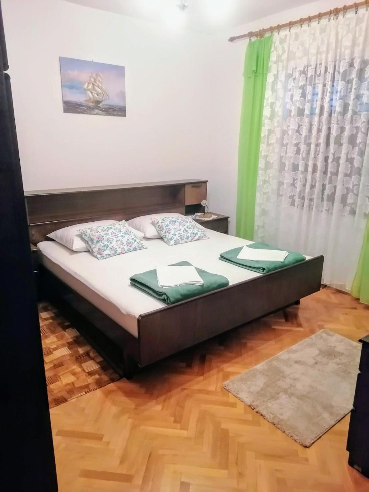 Apartman Tralje Сен Екстериор снимка