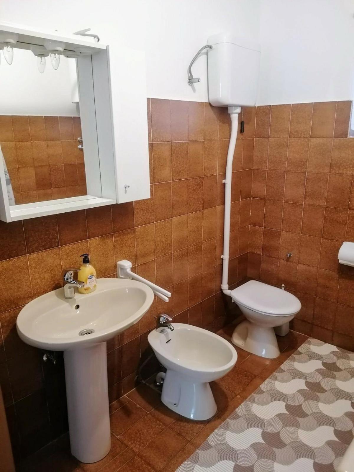 Apartman Tralje Сен Екстериор снимка