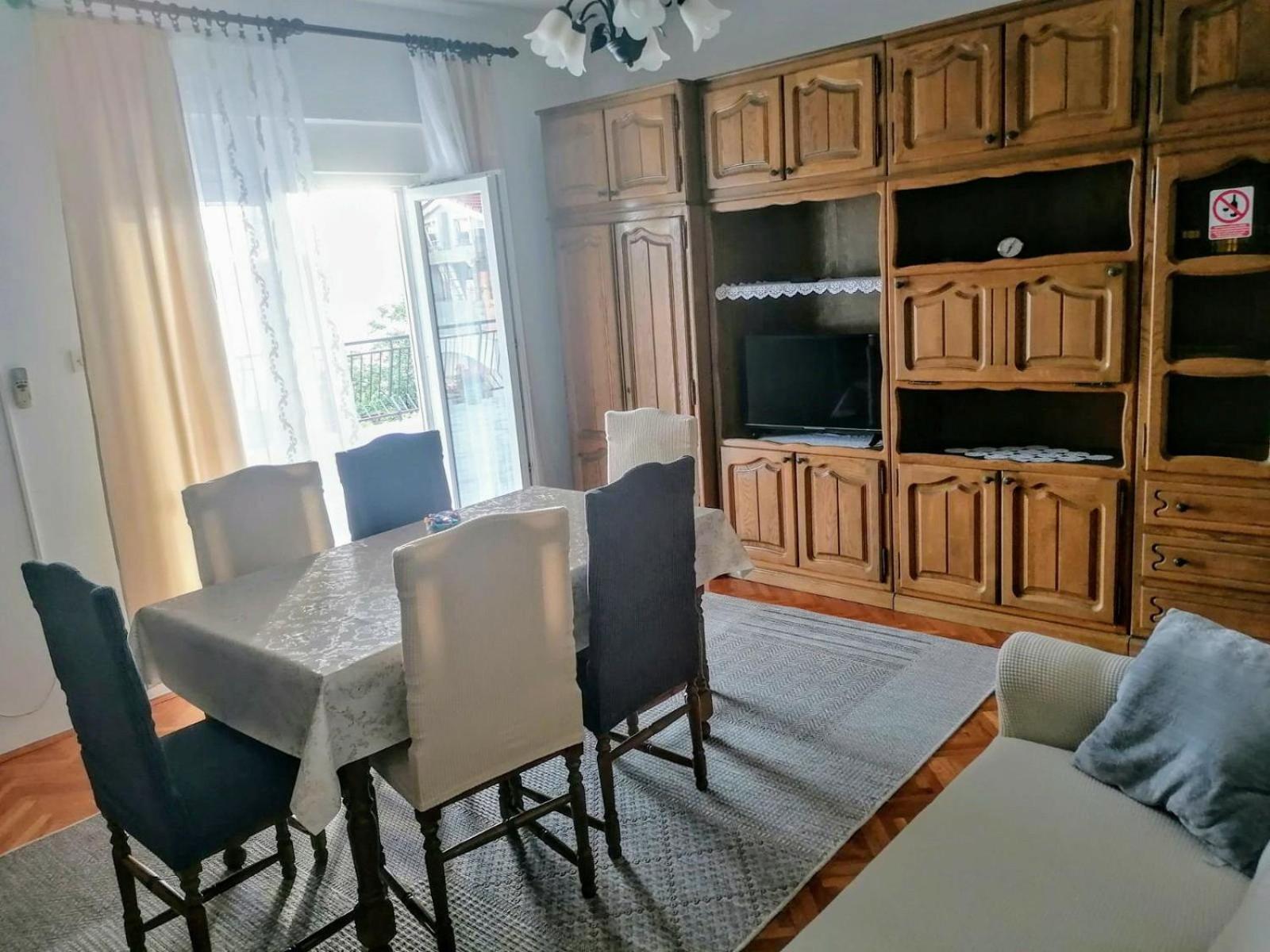 Apartman Tralje Сен Екстериор снимка