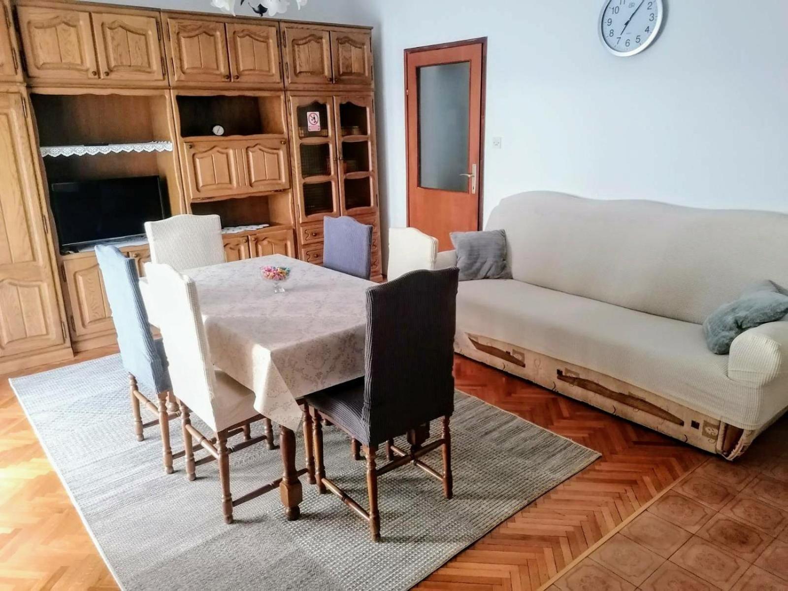 Apartman Tralje Сен Екстериор снимка