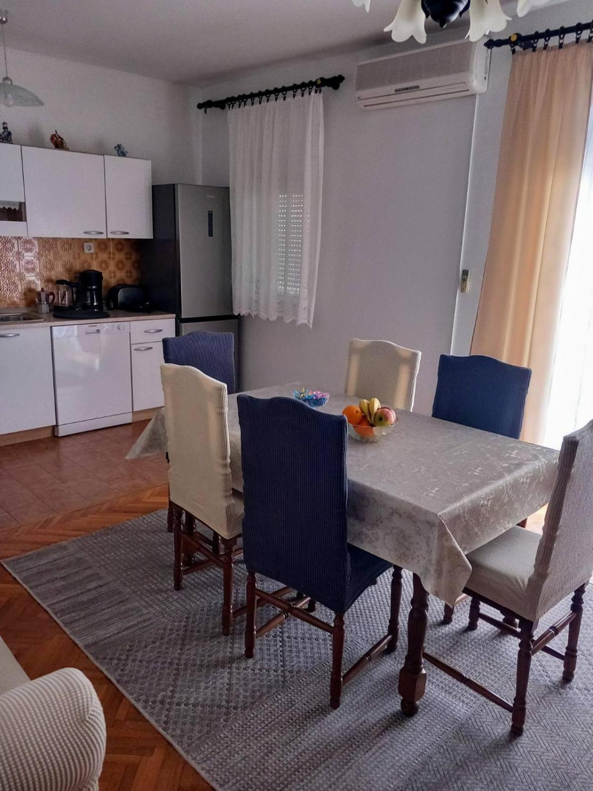Apartman Tralje Сен Екстериор снимка