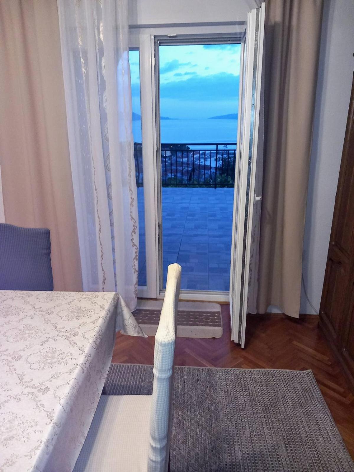Apartman Tralje Сен Екстериор снимка